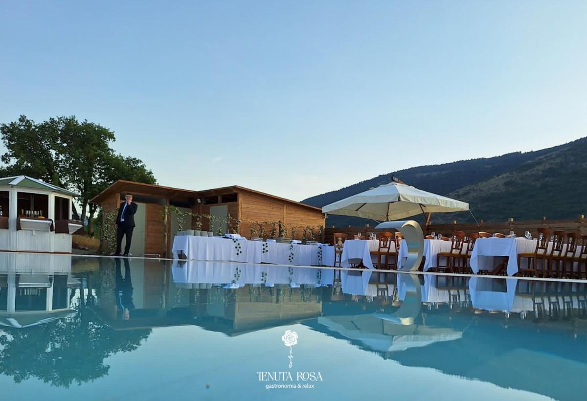 Tenuta Rosa - Gastronomia E Relax Montesano Scalo 外观 照片